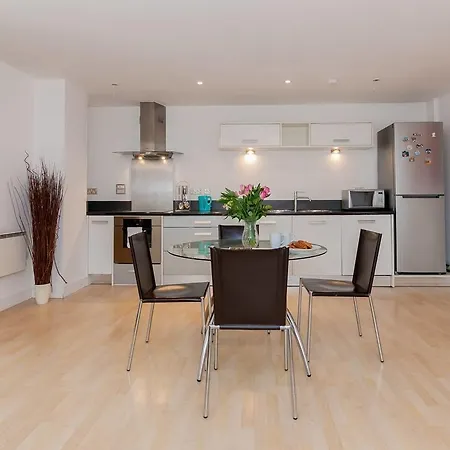 Lägenhet Modern 2br Flat In Manchester
