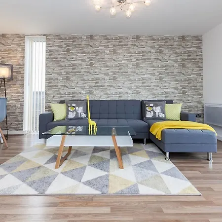 Amazing 2 Bed דירה *