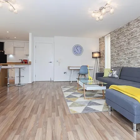 דירה Amazing 2 Bed *
