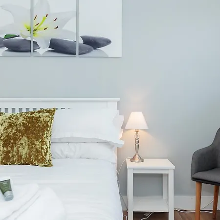Apartment City Centre Waterside 3 Bedroom With Parking Manchester