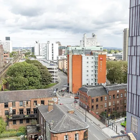 Studio With Balcony Views Over * Manchester