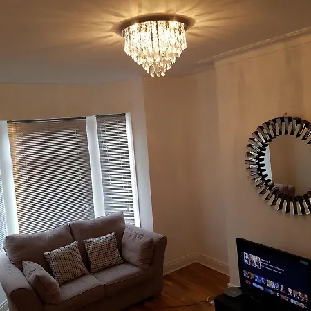 Woodleigh Holiday * Manchester