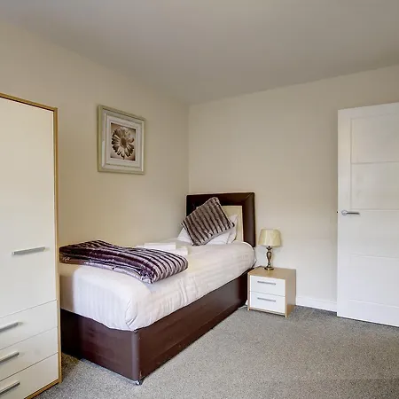 City Gate Suites *