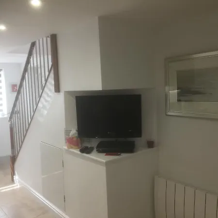 Apartment Thirty Five Rosewood