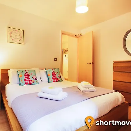 Apartment Shortmove | Christie House | Withington