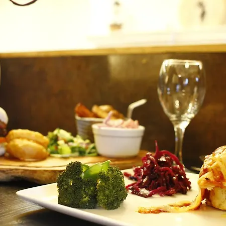 The Victoria Manchester By Compass Hospitality 3* Oldham
