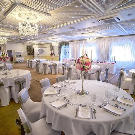 Hotel The Victoria Manchester By Compass Hospitality 3*