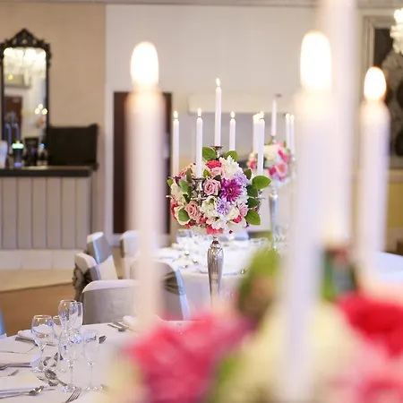 The Victoria Manchester By Compass Hospitality Hotel 3*