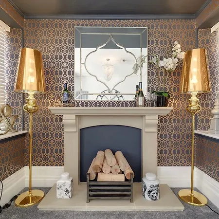 Mulberry House Apartment