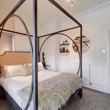 Mulberry House Apartment