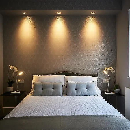 Mulberry House Apartment *