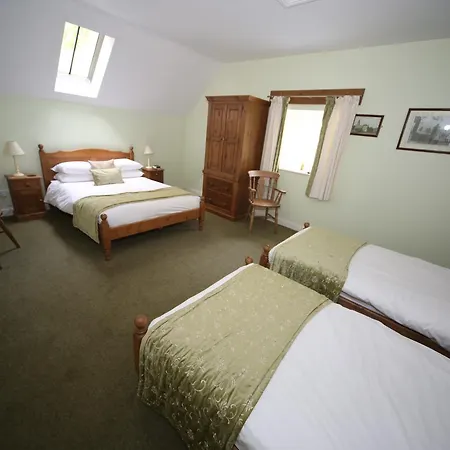 Oyo Ladybower Hotel
