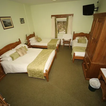 Oyo Ladybower 3*