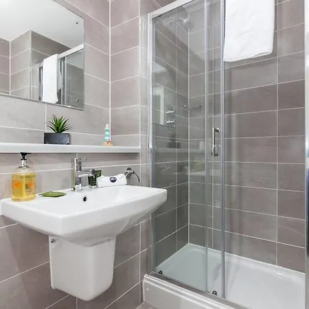 Stunning Studio In Salford Quays Manchester