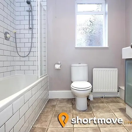 Shortmove | Whalley Range House * Manchester