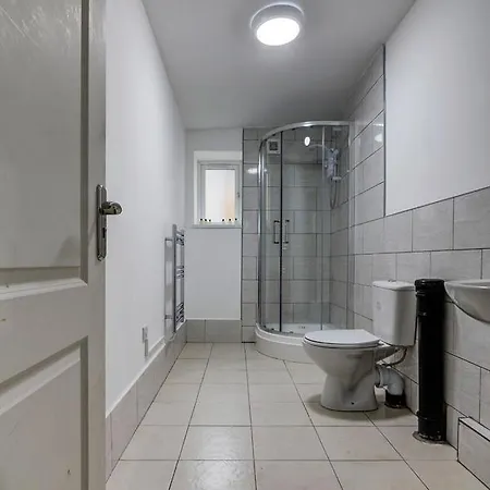 Apartment 2 Bedroom, Apt 10, Luxury Throstles Nest