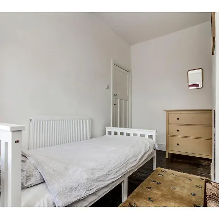 Apartmán Cozy Two Bedroom House Near Mediacity Uk