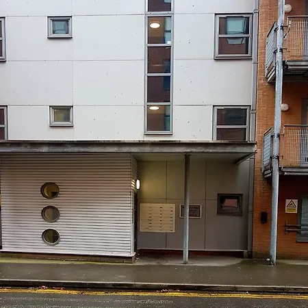 Bright, Spacious 2br Ancoats Apt For 4 W/balcony דירה