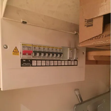 Modern, Spacious 1br Central Flat For 4 *