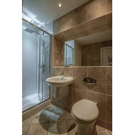 Апартаменты Stunning 1-bed Flat In Trendy Sleeps 4 *