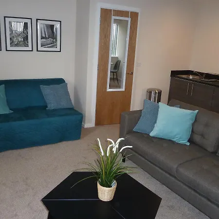 Approved Serviced Park Rise מנצ'סטר
