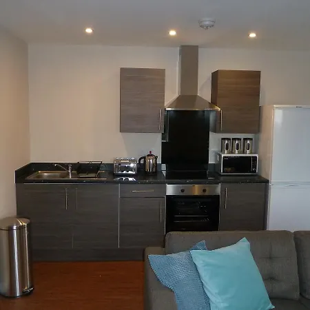 Approved Serviced Park Rise דירה מנצ'סטר