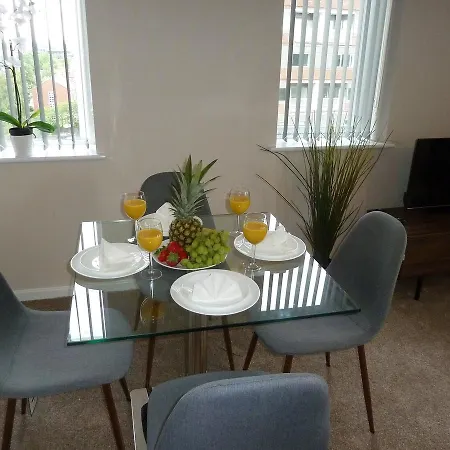 Approved Serviced Park Rise Διαμέρισμα Μάντσεστερ