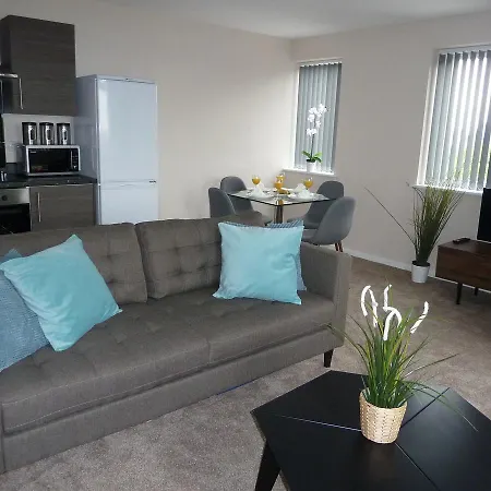 Approved Serviced Park Rise Διαμέρισμα *