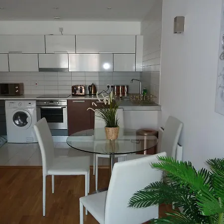 Apartment Approved Serviced Skyline *