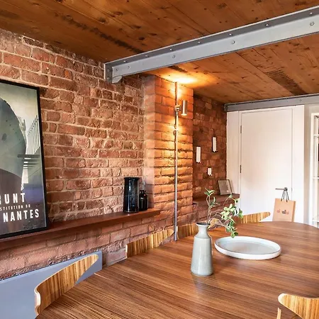 Apartment Stylish 2 Bed Duplex Flat In Castlefield