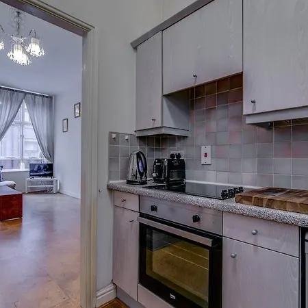 Bright, Spacious 2br Central Flat For 4 מנצ'סטר