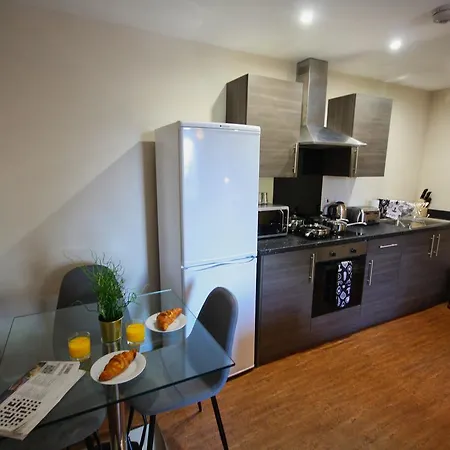 City Stays At Park Rise Апартаменты *