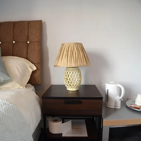 Guest house Queens Manchester