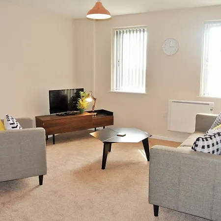 Approved Serviced Park Rise Apartment *
