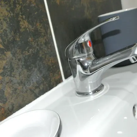 Park Rise - Approved Serviced Apartment