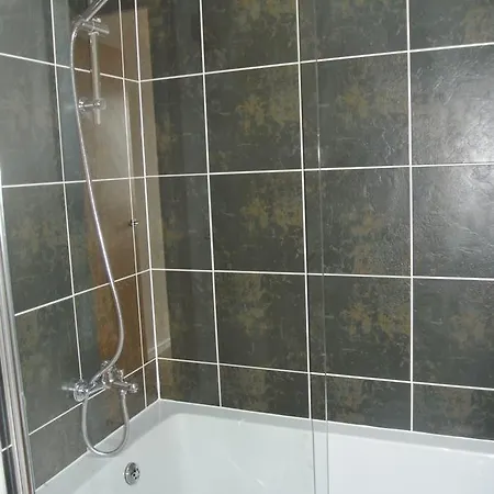 Apartment Approved Serviced Park Rise *