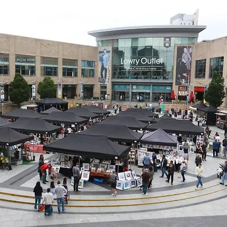 Media Salford Quays * Μάντσεστερ