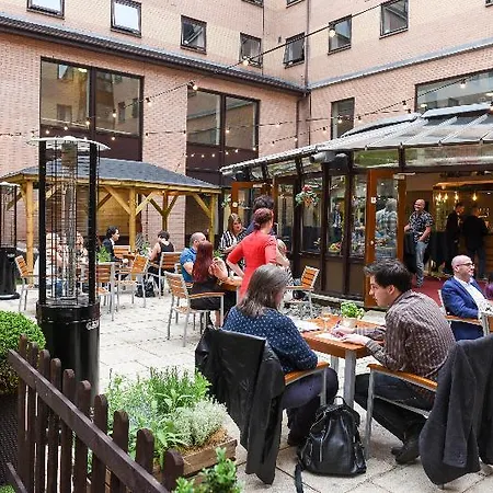 Pendulum Mánchester