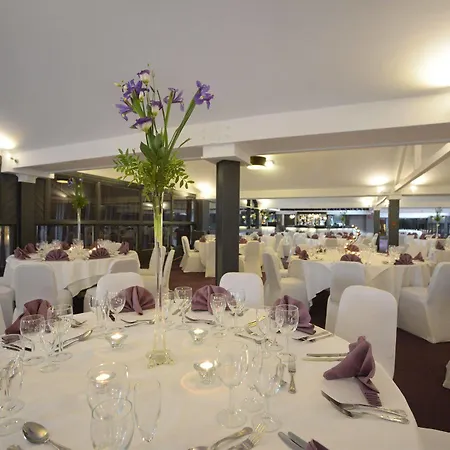 Otel The Waterside And Leisure Club
