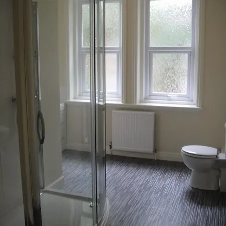 Mount 3* Denton (Tameside)