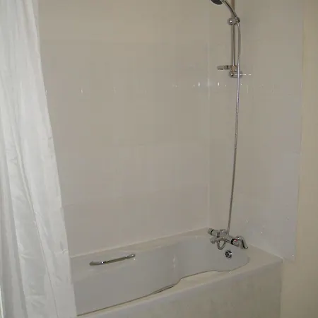 Mount 3* Denton (Tameside)