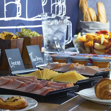 Hotel Ibis Budget Salford Quays 2*