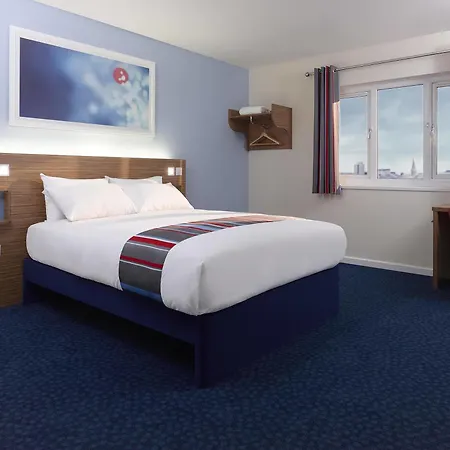 Travelodge Ancoats Hotel 3*