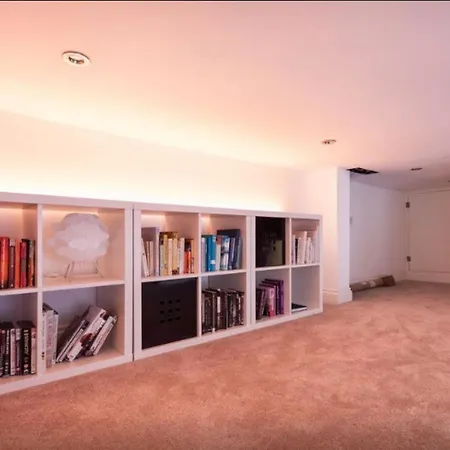 Beautiful 2 Bed Duplex W Mezzanine In City Centre Manchester