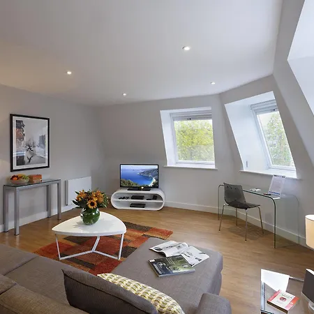 Cove Minshull Street Hotel apartamentowy 4*