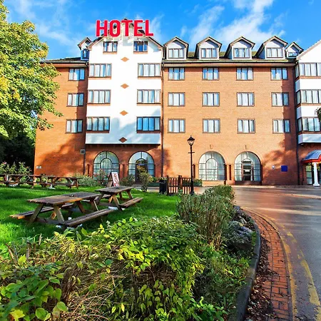 Britannia Country House & Spa Hotel 3*