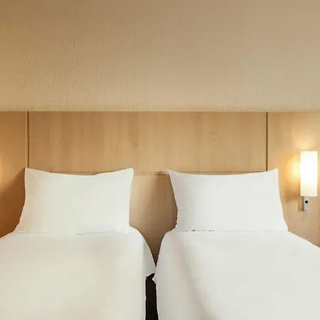 Отель Ibis Centre Princess Street