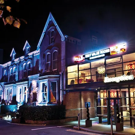 South 3* Manchester