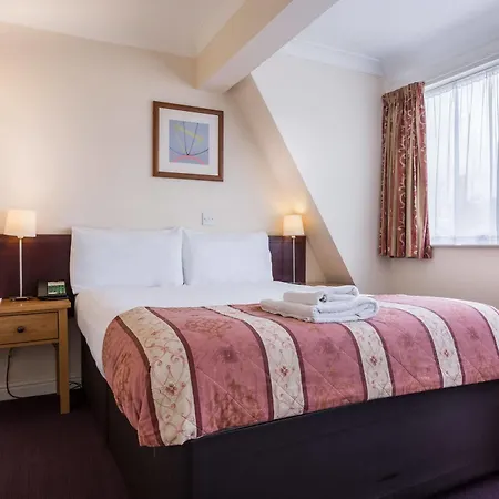 Otel The Gardens 3*