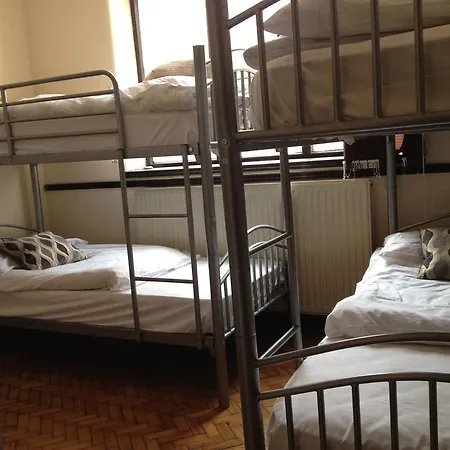 Ashton House Hostel